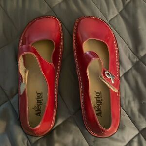 Algeria women’s pink sz 41